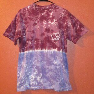 Ivory Ella Woman Medium Red Purple Tie Dye Graphic Elephant Short Sleeve Shirt